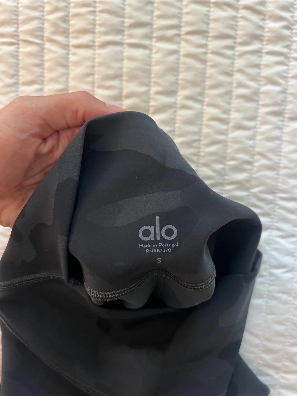 Alo Black Camo Leggings; Women’s Small
